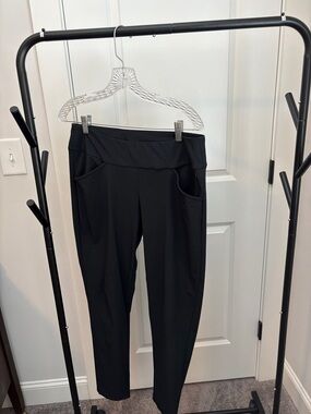 Lilly Pulitzer Black Corso Pants with Side Pockets and High Waist